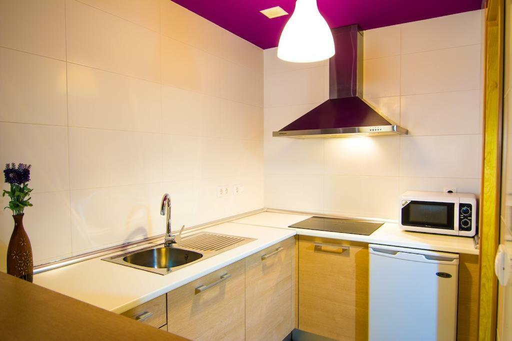 Apartamentos 16:9 Playa Suites المرية المظهر الخارجي الصورة